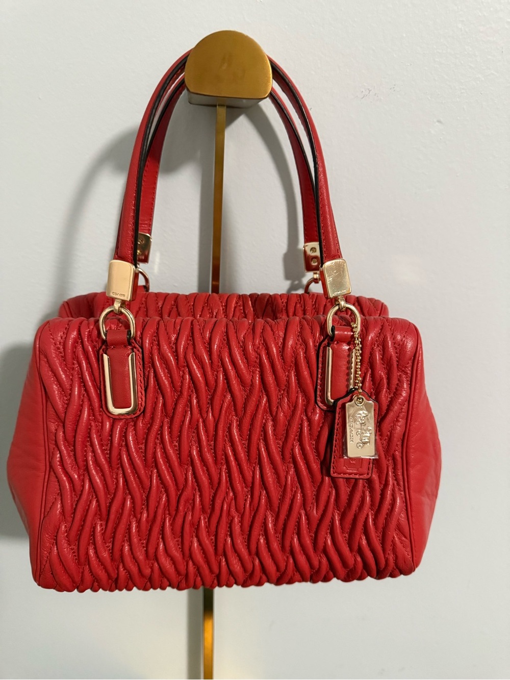 Coach “Madison” Chevron Leather gathered Twist “Limited Edition” Bag with COA 🤩